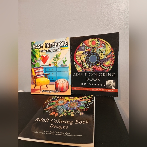 Set Of 3 Coloring Books 2 Adult Coloring Books De-Stress Relief And 1 Easy Inter - Picture 1 of 8